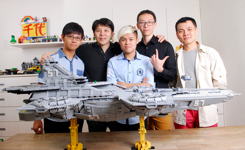 Illustration for article titled Custom LEGO Helicarrier Is Twice As Big As The Official Set